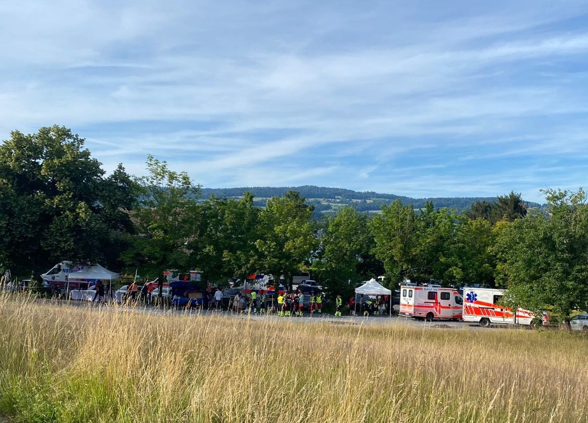 Im Juni 2022 rückten zehn Rettungswagen aus, weil sich in Wädenswil ZH 25 Personen verletzten.