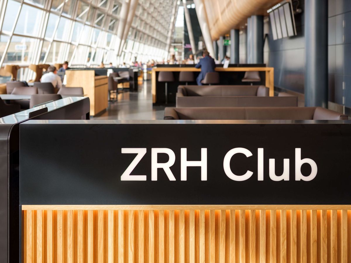 «ZRH Club» heisst das neue Angebot des Flughafen Zürichs, das ähnlich der Swiss-Lounge mit Vorteilen lockt.
