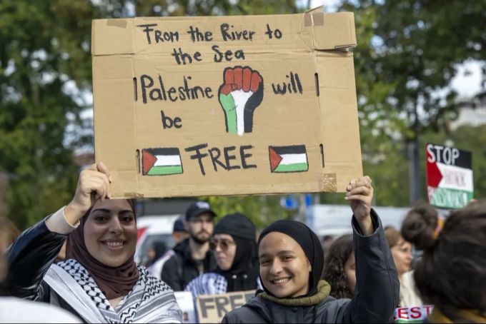 Demonstrierende für Palästina