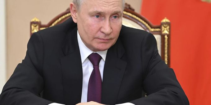 Fortschritt Russland - Putin kritisiert westliche KI als feindlich