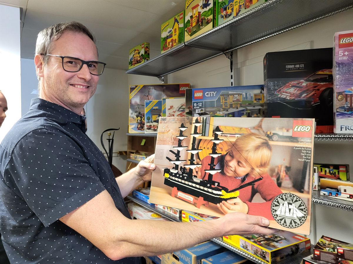 Stefan Bommeli (47), Sammler seit 1978 und Mitglied des Schweizer Legovereins SwissLug, ist begeistert: «Gewisse Stücke sind der Knaller.» 