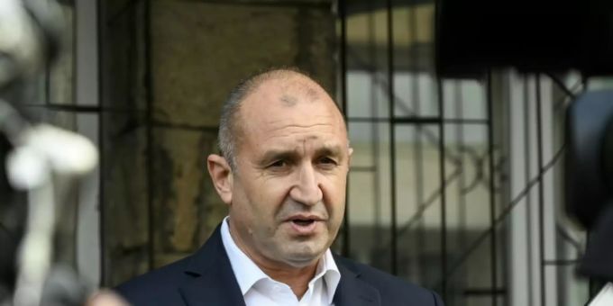 Rews Macht schwindet - Bulgarien ändert Verfassung