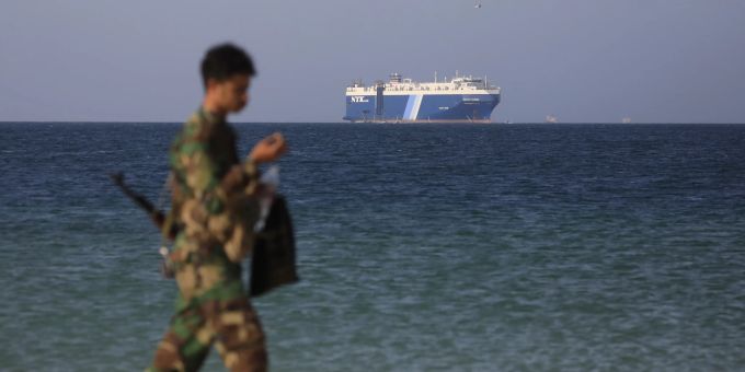 Huthi-Angriff? - Deutsches Schiff im Roten Meer aus Jemen beschossen