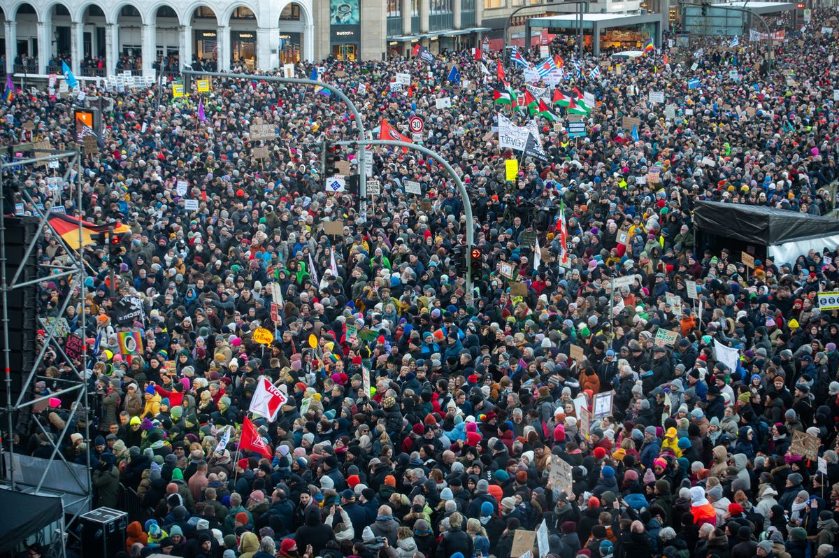 Der Protest am Freitag in Hamburg hatte Signalwirkung: 10’000 Menschen waren erwartet worden, zwischen 80’000 und 130’000 kamen, trotz Minusgraden und Glatteis.  