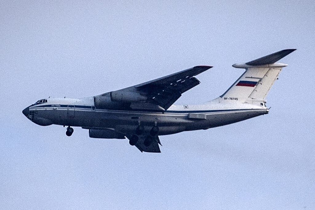 Ein solches Transportfluzeug des Typs  Il-76  ist Berichten zufolge abgestürzt.