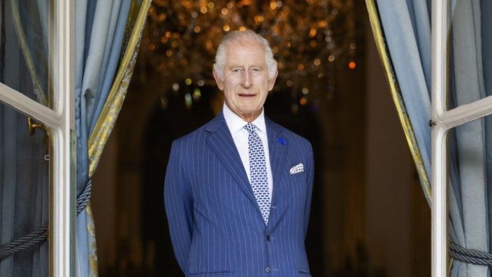 König Charles will trotz seiner Erkrankung weiterhin die Rolle des Staatsoberhaupts ausfüllen, öffentliche Termine aber vorerst nicht wahrnehmen. 
