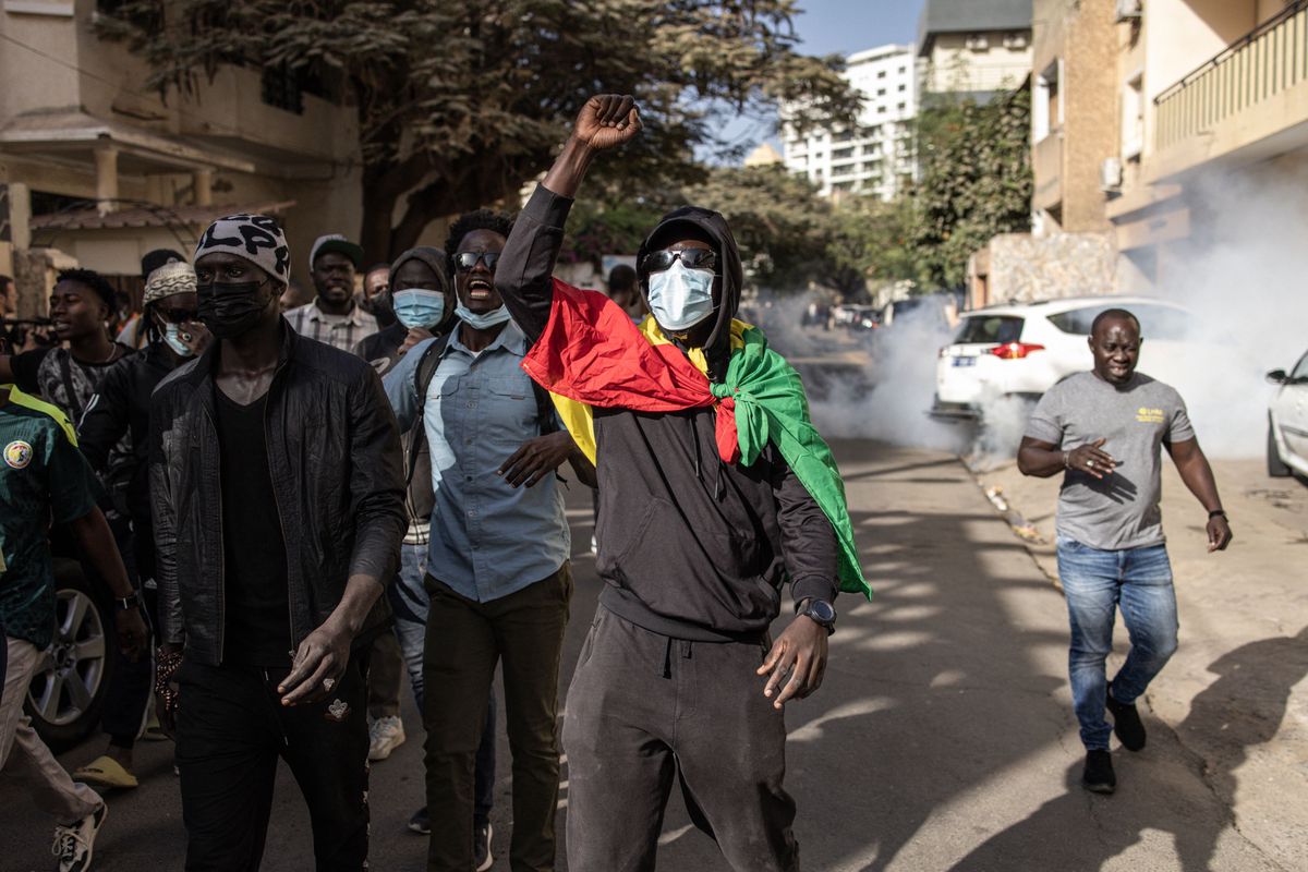 In Senegal sorgt die Verschiebung der Präsidentenwahl für grosse Empörung: Protestierende in der Hauptstadt Dakar.