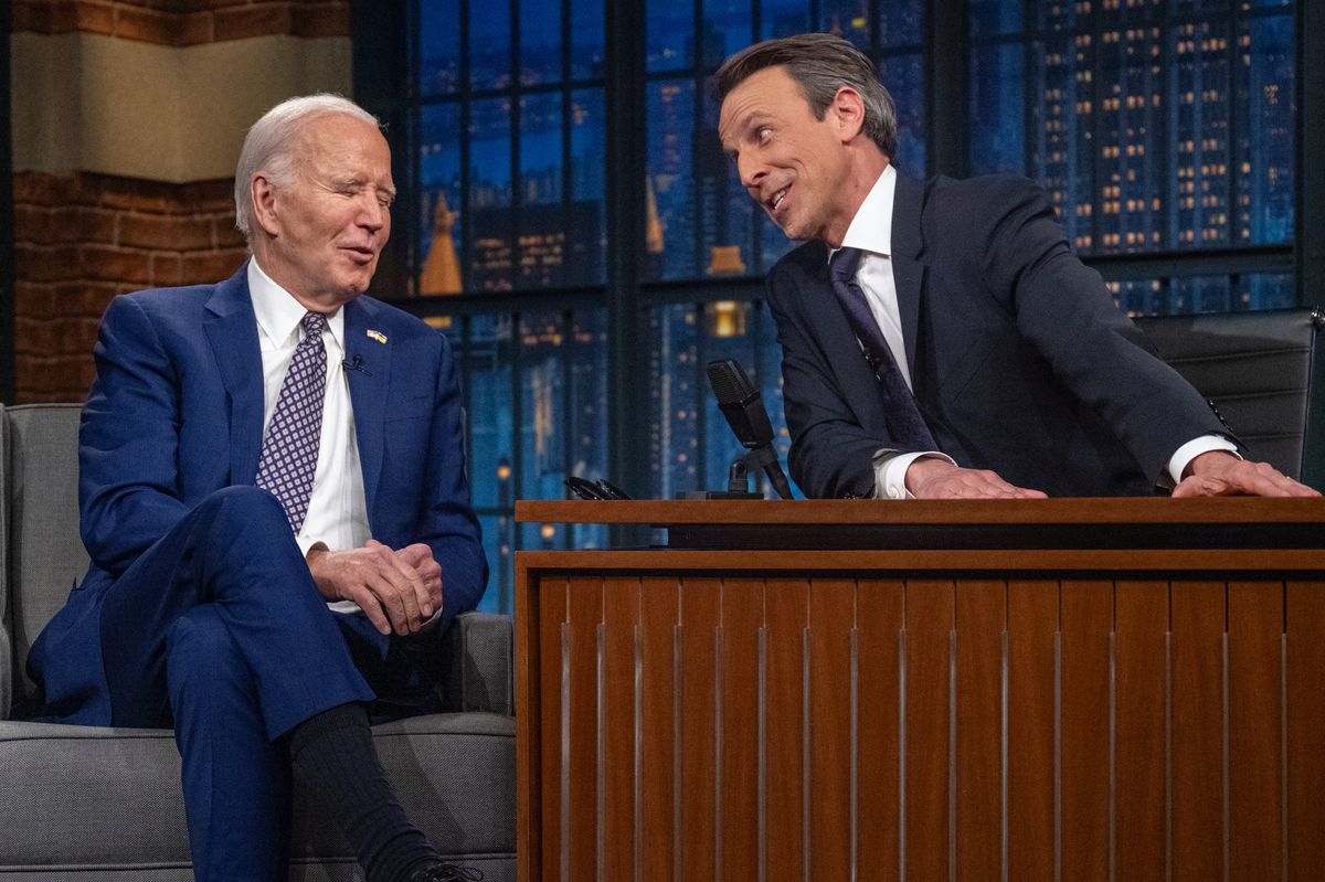 «Der ist ungefähr so alt wie ich, aber er kann sich nicht an den Namen seiner Frau erinnern»: Biden setzt im Gespräch mit Seth Meyers einen Seitenhieb Richtung Trump ab.