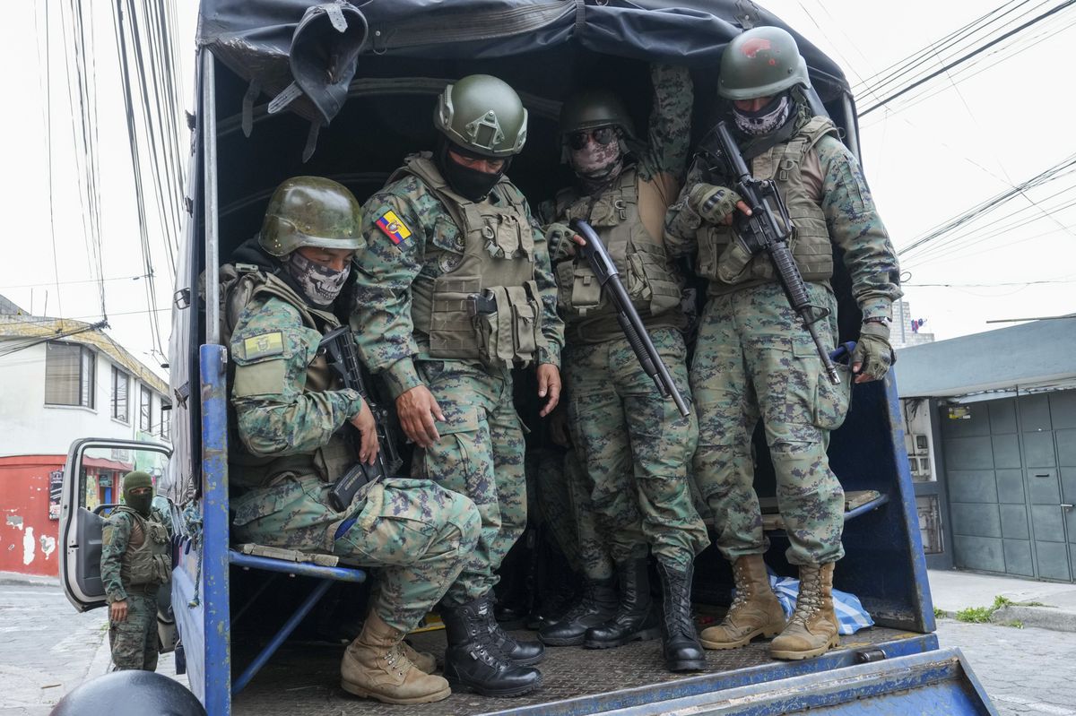 Mit dem Militär gegen Kriminelle: Soldaten in Ecuador. 