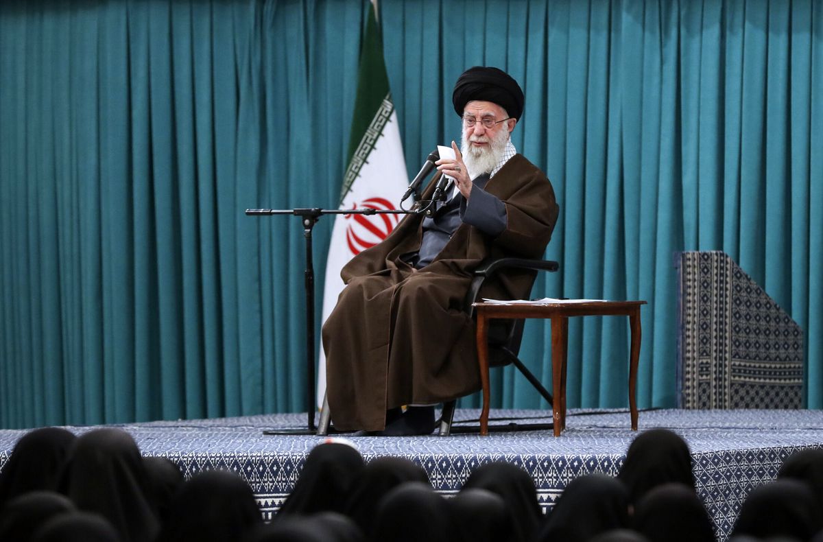 Die graue Eminenz im Iran: Ali Khamenei (84), der «oberste Führer» des Regimes.
