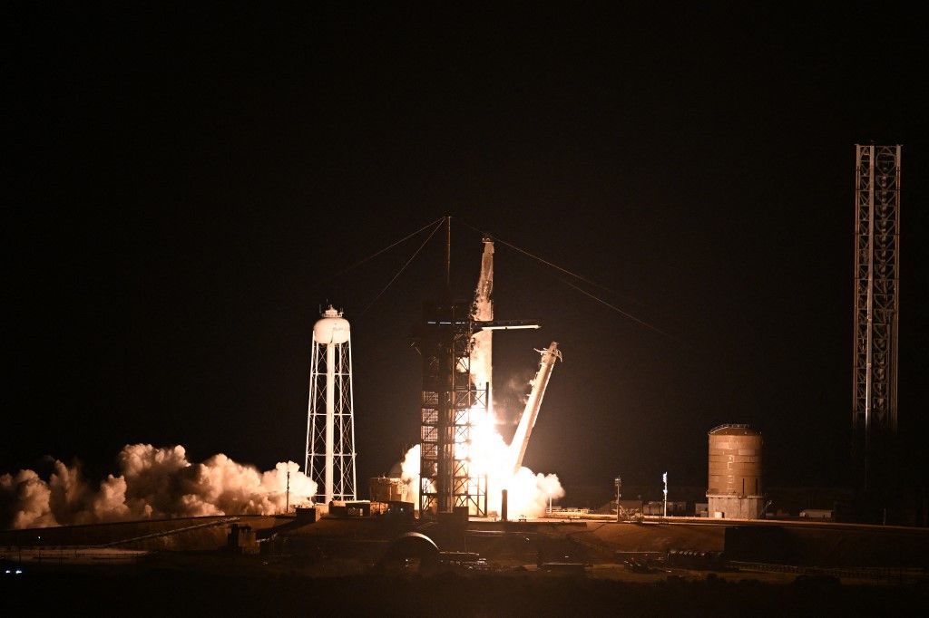 Die SpaceX Falcon 9-Rakete mit der Crew startet am 3. März 2024 im Kennedy Space Center der NASA in Florida.