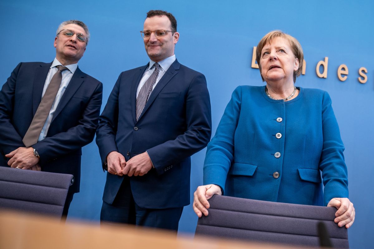 Die deutsche Corona-Troika: Die damalige Kanzlerin Angela Merkel (CDU) mit Gesundheitsminister Jens Spahn (CDU) und Lothar Wieler, dem Präsidenten des Robert-Koch-Instituts (von rechts), im März 2020.