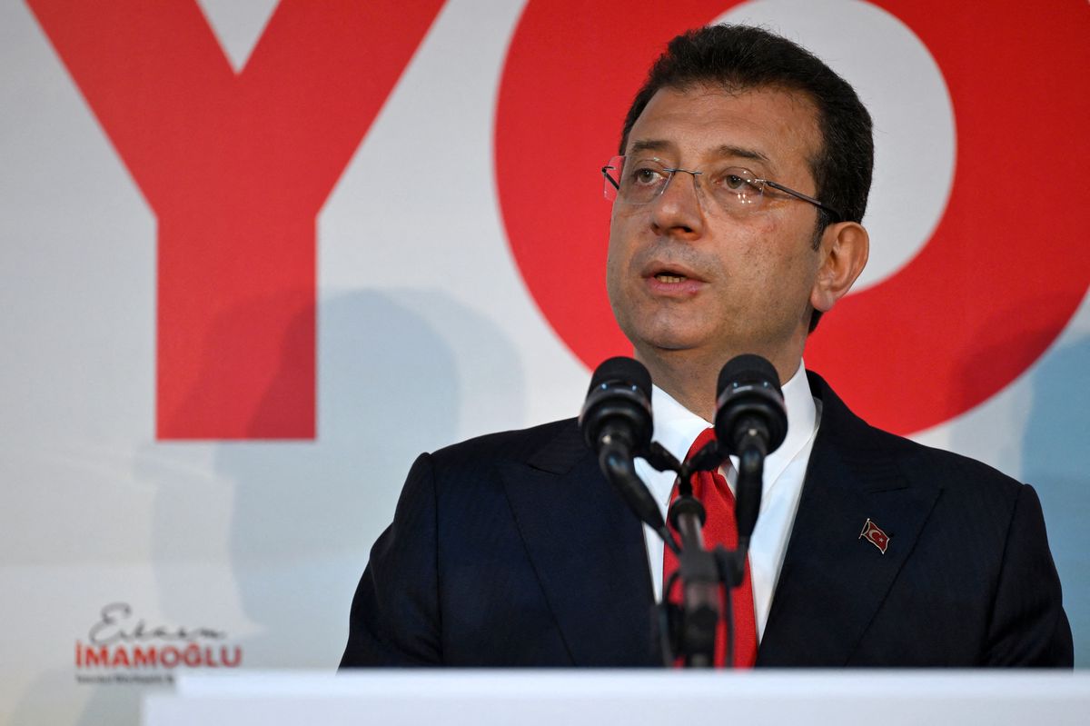 Istanbuls amtierender Bürgermeister Ekrem Imamoglu hält in Istanbul eine Rede. (31. März 2024 ) 